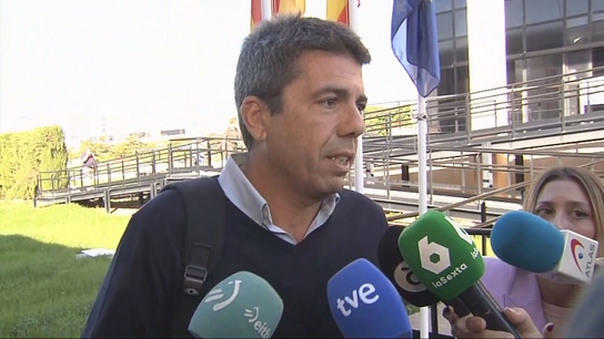 Carlos Mazón habla ante los medios en el CECOPI